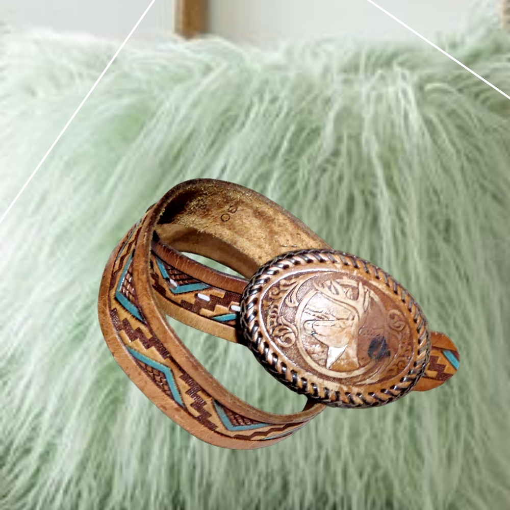 .CHAMBERS Genuine Leather Hand Tooled, Hand Painted Indian Belt with Animal Buck